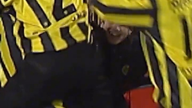 这何尝不是一种青梅竹马 #欧洲杯#足球