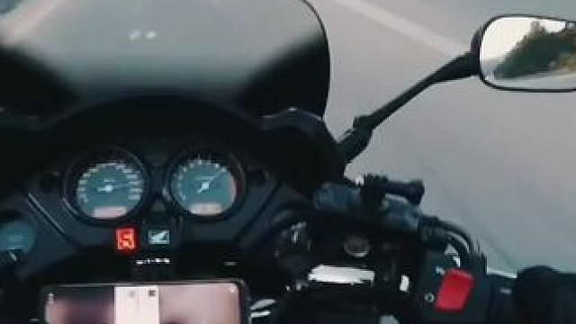 #摩托车领航计划 遇到死亡摇摆！直接龙王开转！#机车