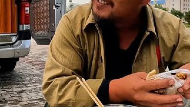 沙和尚在克什克腾太舒服了，早上花580块钱给爱车换机油#床车旅行 #户外生活 #户外美食 