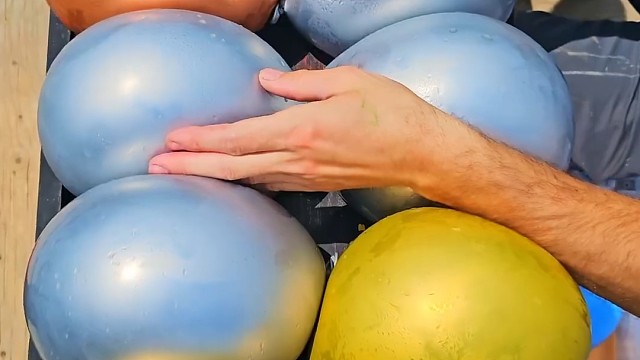 滚瓶子下刀山爆破解压时刻