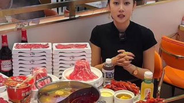 （纯分享）100出头自助火锅鲜牛肉，小龙虾，虾滑，烧烤，百威 还有网红牛肉面！限时活动新店开业才有的
