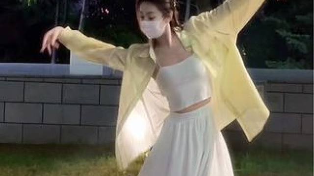 如果有时光机，你愿意回到小时候吗？