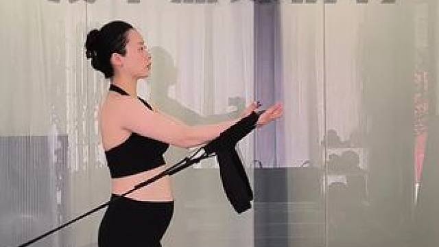 孕期后悔没早点练肩背，肩背练完一身轻，腰背更舒服，睡眠也好很多，孕期运动保持好姿态#孕产普拉提 #好