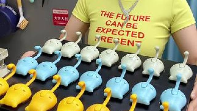 这个按压式小猫挂钩，性价比真的是绝了，真空吸附的#免打孔 ，承重力也嘎嘎好， 还可以随便换位置，不留