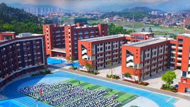 给我一分钟！带你走进被称为南安最美中学之一的本真高中#高中 #南安本真高级中学