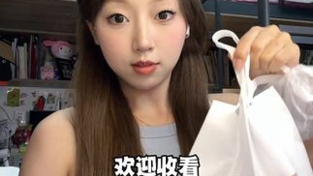 可乐配冰杯喝起来太爽啦！#女大学生日常生活 #日常vlog #大学生的一天 #校园vlog #vlo