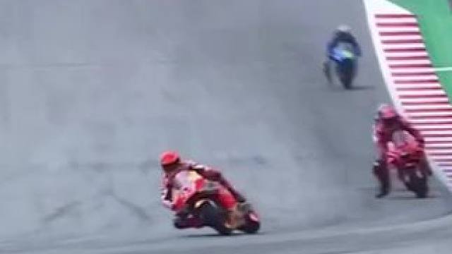 #马奎斯摔车 #motogp #大神控车 #封闭场地请勿模仿 #93号马奎斯