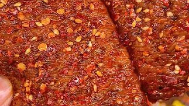 出门玩可以带这个波浪豆筋吃，巨辣巨好吃！#好吃到停不下来 #开袋即食 #零食推荐