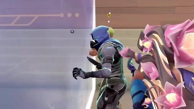 对面不会玩，全是常规点位，这谁不搜啊