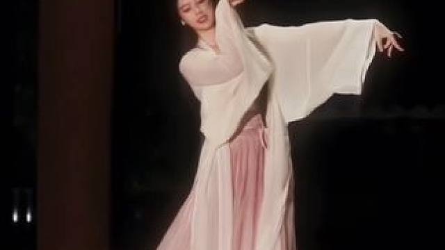 总有人间一两风，填我十万八千梦#翻跳 #古典舞 #几人 #汉服