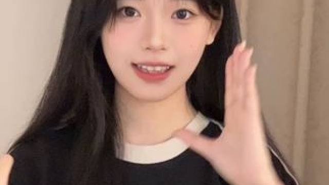 很内向 醒了不敢出被窝#扭一扭 #甜妹