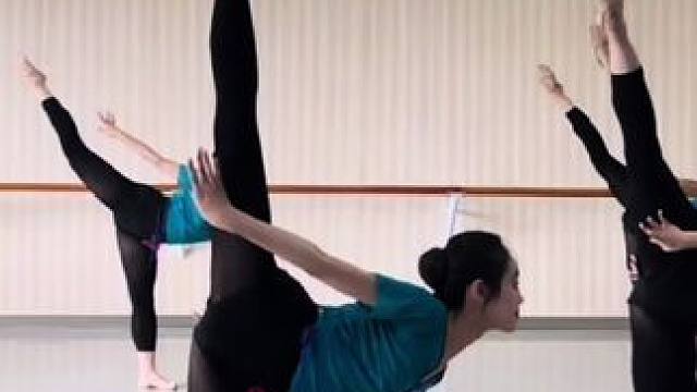 #舞蹈生申请出战 只要学校选的好，年年期末像艺考