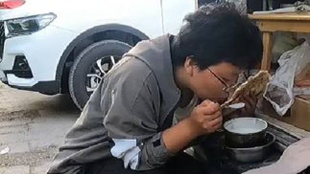 三过景区而不入，我的抠搜阿勒泰之旅#床车生活 #我的阿勒泰 #自驾游 #穷游 #喀纳斯