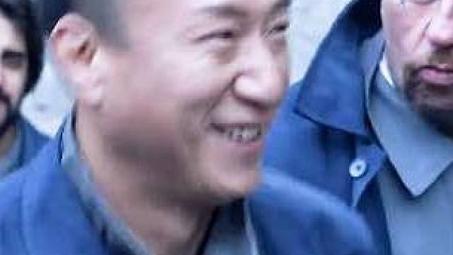 人狠话不多，强哥被服务生惹毛后，彻底爆发…#因为一个片段看了整部剧 #意想不到的结局  #孙红雷