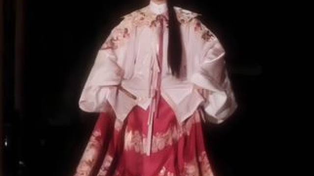 哎哟小情郎你莫愁#翻跳 #古典舞 #鸳鸯戏 #汉服 #马面裙