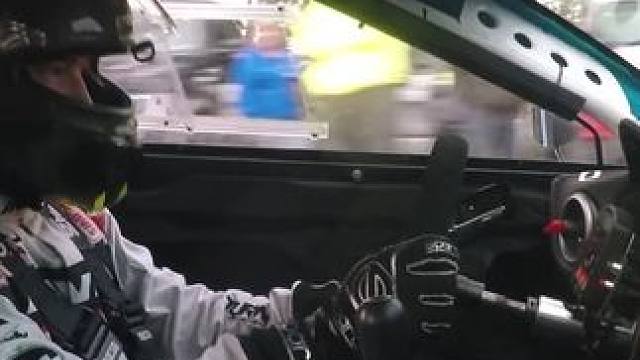 派克峰 第一视角#赛车 #第一视角 #狂飙 #弯道快才是真的快 #贴地飞行