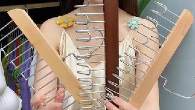 八钩衣架可以同时收纳8件内衣或者吊带，方便好用拿取也一目了然#衣橱整理  #整理收纳