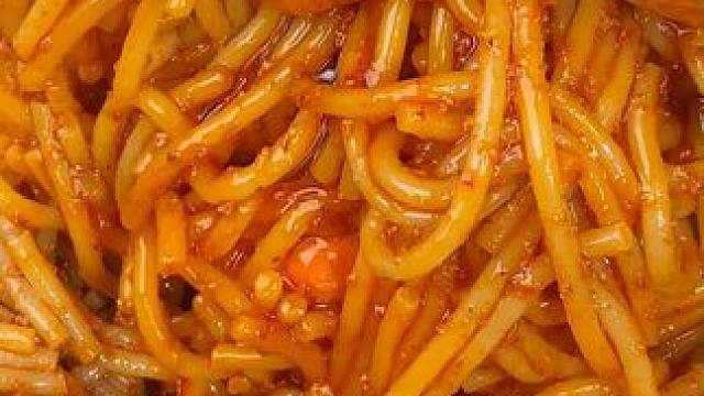 平常回家不想做饭就吃这个魔芋凉面，不用水不用泡，摇一摇就能吃，还没什么负担，太爱了！#魔芋面 #速食