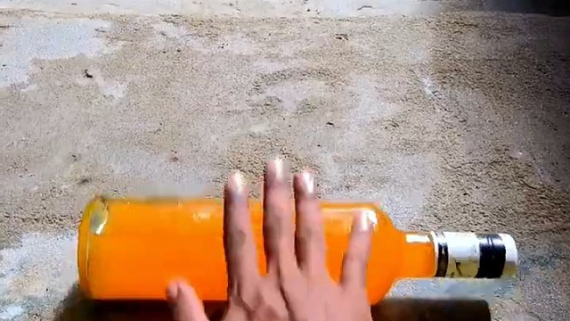 楼梯滚瓶子爆破解压时刻