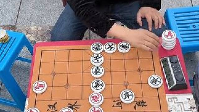 开局屏风马出击防守，风繁教你从开局就占据优势 #象棋 #下棋 #下象棋 #街头象棋