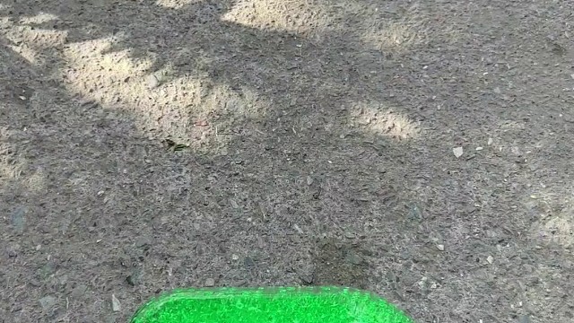 楼梯滚瓶子爆破解压时刻