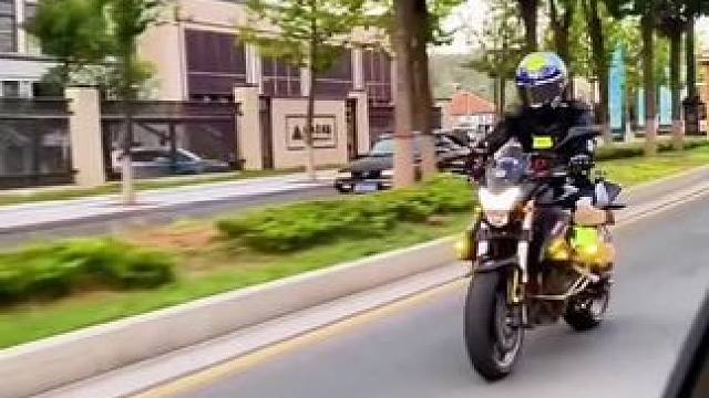 时间紧任务重抓紧养伤，想念骑车的日子#机车 #风和自由 #安全骑行