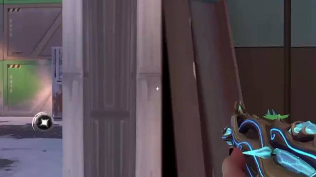 你看看那个恐怖胶囊人怎么玩啊