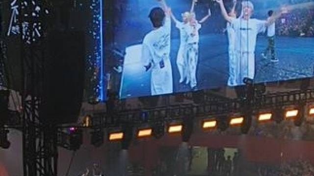 《光》《友情岁月》《海阔天空》
#十个勤天 #种下一个未来十个勤天巡回演唱会