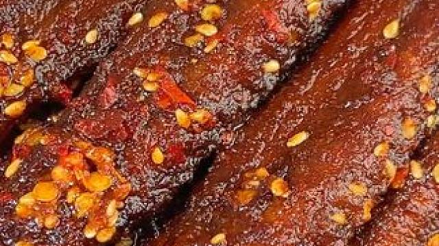 湖南网友推荐的爆辣鸭翅中，卤的特别入味，又香又辣超级过瘾！#鸭翅中 #追剧小零食 #办公室零食