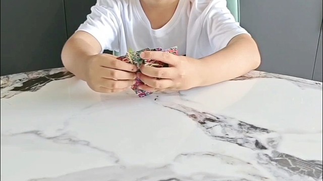 到底是谁没跑了？