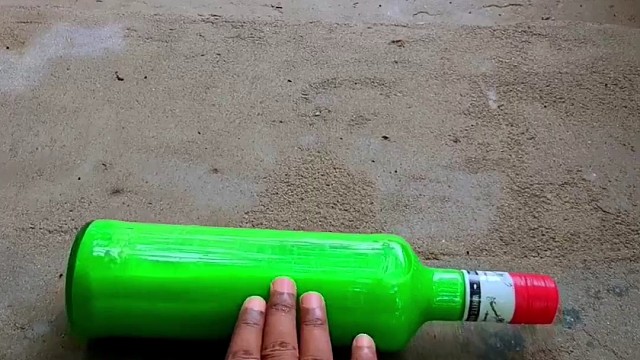 楼梯滚瓶子爆破解压时刻