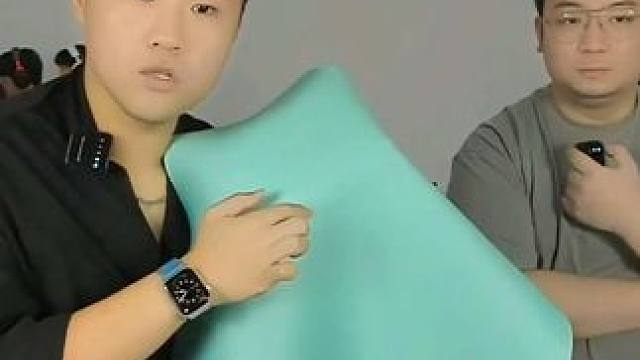 越好的鼠标垫使用的织机工艺越复杂，所以不同价格的垫子一定是有区别的。#绝地求生 #吃鸡 #小溢严选