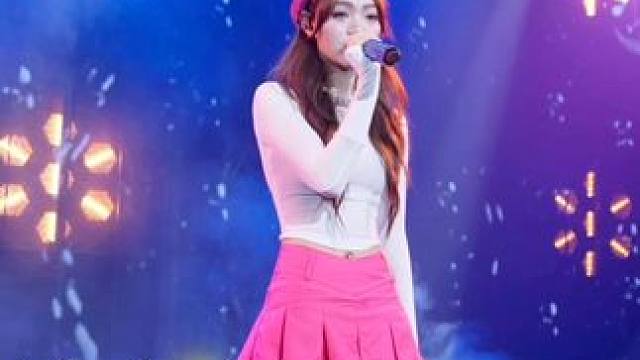 钟表能回到原点 但再也不是昨天#zeta酒吧 #我的歌声里 #酒吧 #音乐现场 #驻唱歌手