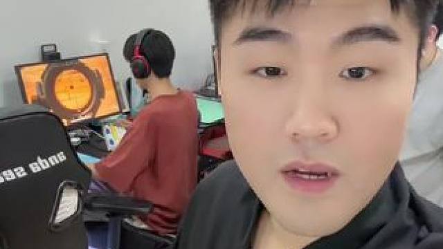 7:30-8:30 回复一小时关于电脑硬件及耳机外设选择的问题#绝地求生 #吃鸡 #职业选手