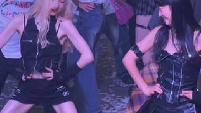 不是…老师谁教你们这么跳随舞的哈哈哈哈#随机舞蹈 #kpop #精神状态良好 #整活