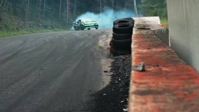 青春没有售价，疯狂就在当下#赛车 #漂移 #速度与激情