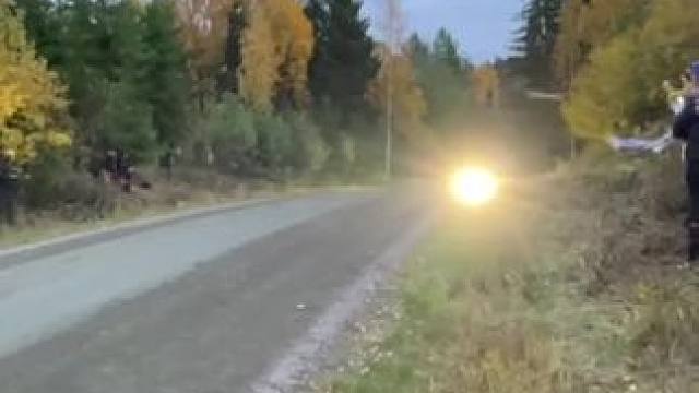 快乐是什么，快乐就是油门焊死，感受风的自由#极限运动 #赛车