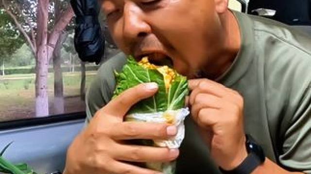 日行700公里来到乌兰浩特，老地方吃个东北饭包，实在是饿坏啦#户外生活 #床车旅行 #床车自驾 