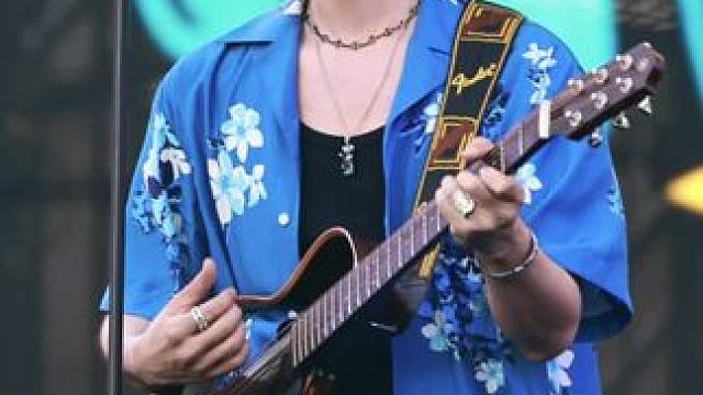 陆虎甜歌“就这样在一起 在一起 永远在一起” #陆虎#在一起#快乐老友记#陆虎音乐节#长春禧都音乐节