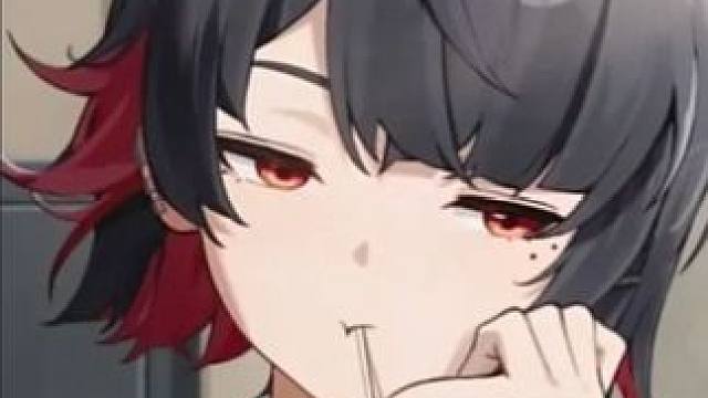 睡梦中的鲨鱼妹可爱捏，连尾巴都带着睡帽，和平时比起来反差感拉满~  #绝区零  #绝区零公测  #绝