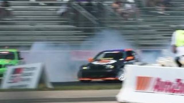 如果生活沉闷，那就飘着走，因为横着才会有风#赛车 #速度与激情 #漂移