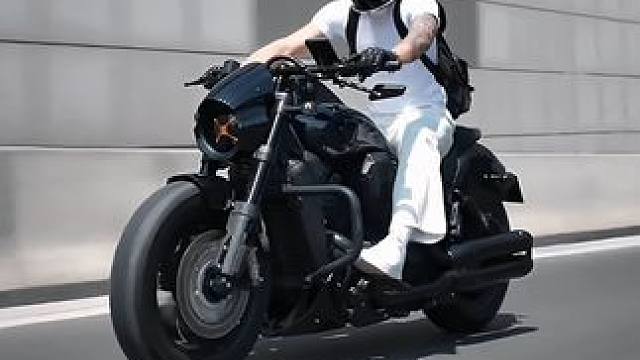 王城武专属Bgm，以后听到这首bgm请大家想到我#创作灵感 #黑旗500 #机车 #机车男孩 #每个