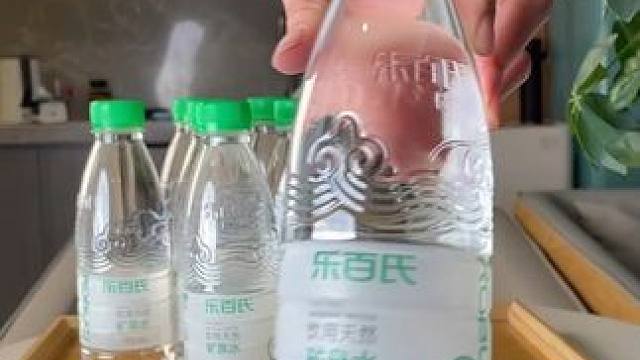来自地下的纯天然矿泉水 真材实料真的好喝！还是国货老品牌乐百氏家的，闭眼入！#好物推荐 #矿泉水  