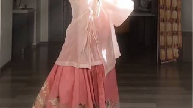 #舞蹈 小女子不才 未得公子青睐～#国风 #马面裙 #汉服