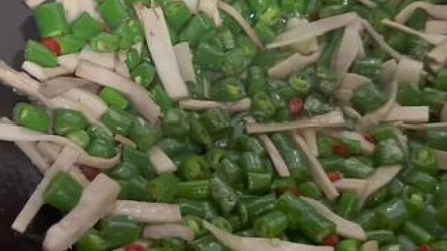 来来来爆炒蛙肉 #农村生活 #农村美食 #我的乡村生活 #原始美味