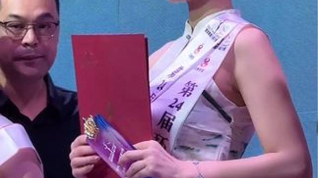 我惜君时君不知#东方美学 #旗袍