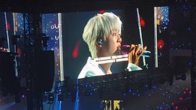 《思念难捱如晚风侵袭》
我悟了#十个勤天 #种下一个未来十个勤天巡回演唱会 #陈少熙