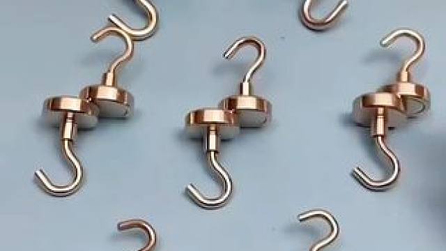 家用免打孔磁吸强磁挂钩，防滑牢固不掉磁性 #创作灵感  #免打孔挂钩  #无痕挂钩  #磁吸挂钩 #