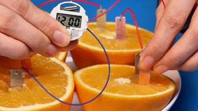 假期让孩子玩真实的科学小实验，远离手机游戏，在玩中增长物理化知识与思维，还能锻炼动手动脑能力#亲子游