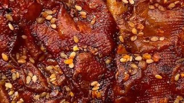 这是我们湖南的虎纹泡泡干，真的好吃，纯辣不带一点甜，能吃辣的一定要来尝尝！#好吃到停不下来 #辣条 